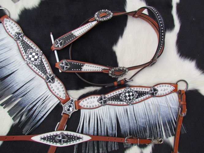 Bejeweled Black/White Tack Set