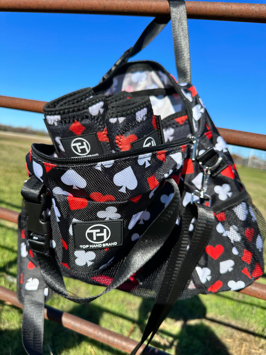 MANY DESIGNS - Boot & Accessories Bag